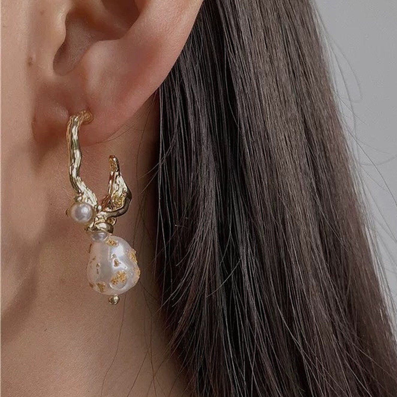 Baroque Pearl Gold Hoop Earrings