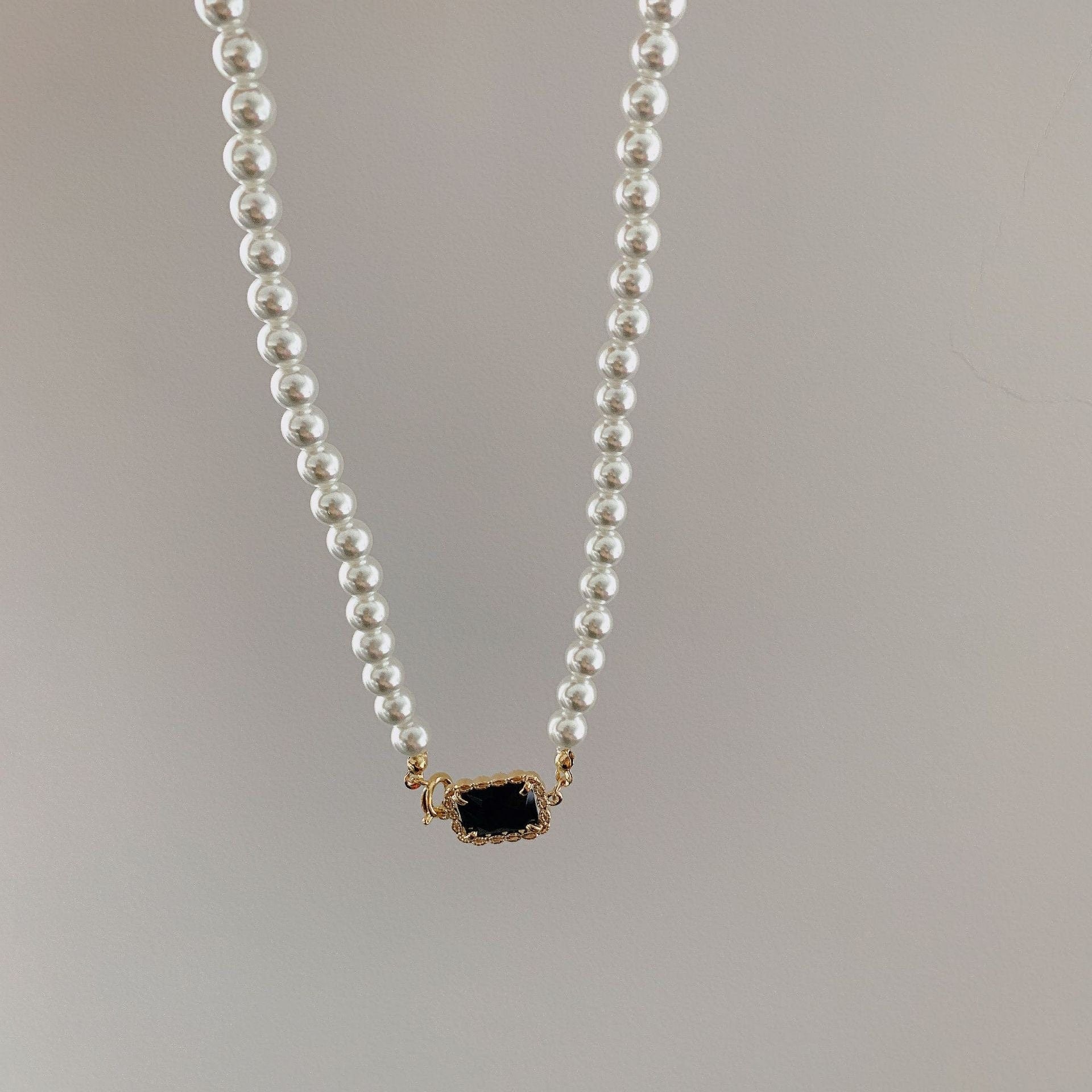 Black Onyx Pearl Bead Gold Lace Necklace