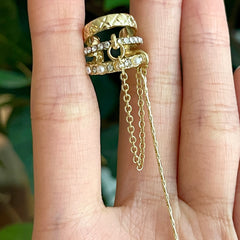 Mehrlagiger Ohr-Cuff ohne Piercing