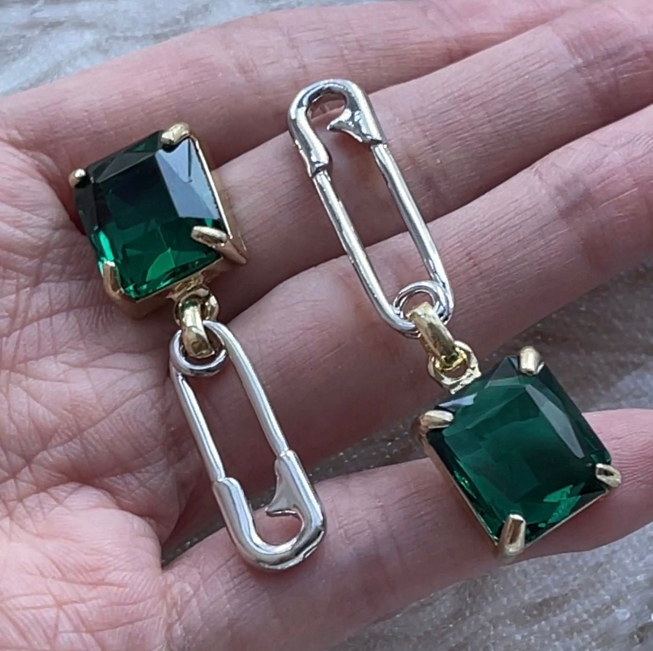 Creative Silver Pin Emerald Green Gemstone Earrings