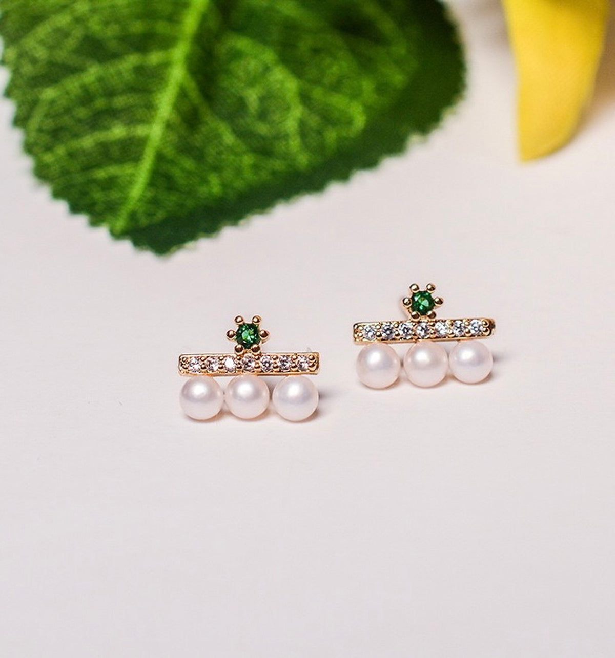 Dainty Green Emerald and Pearl Stud Earrings