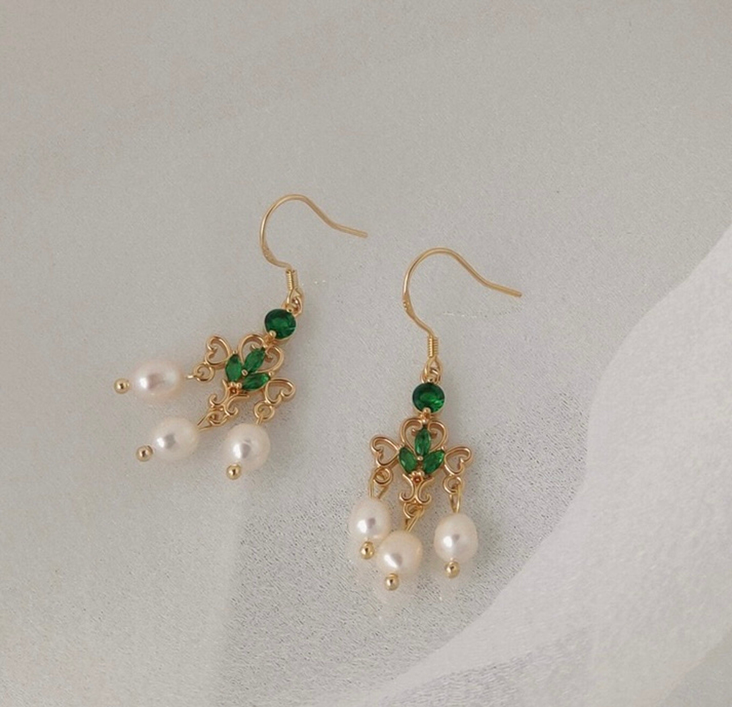 Emerald and Pearl Fan Shaped Tassel Earrings