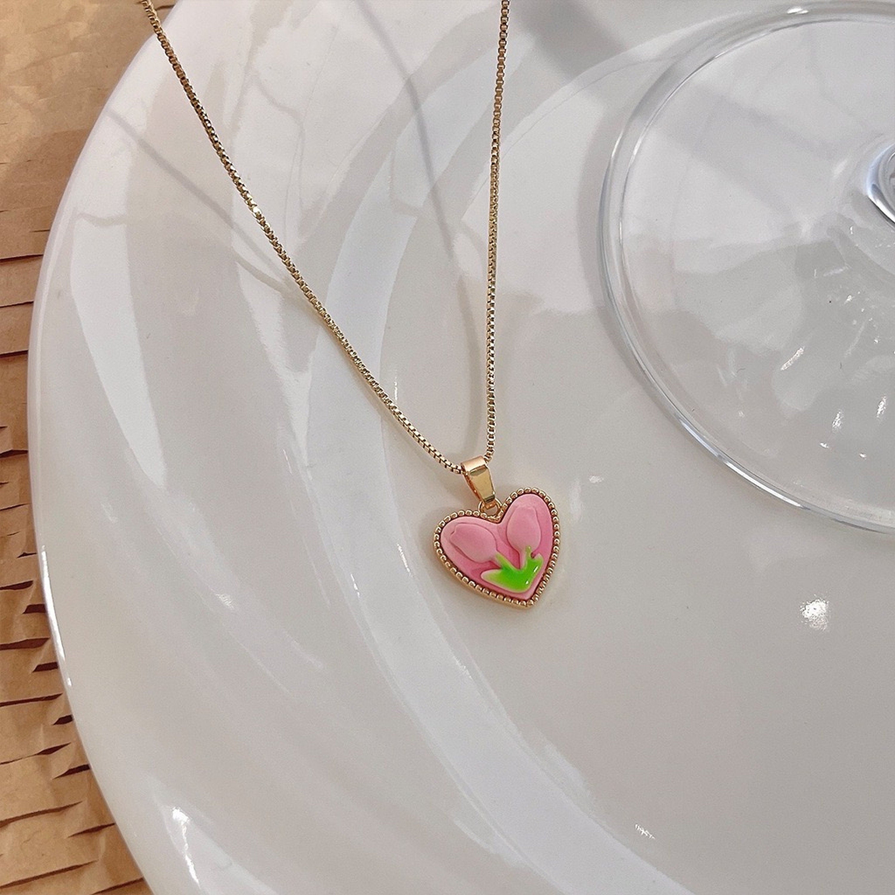 Dainty Tulip Flower Pendant Necklace