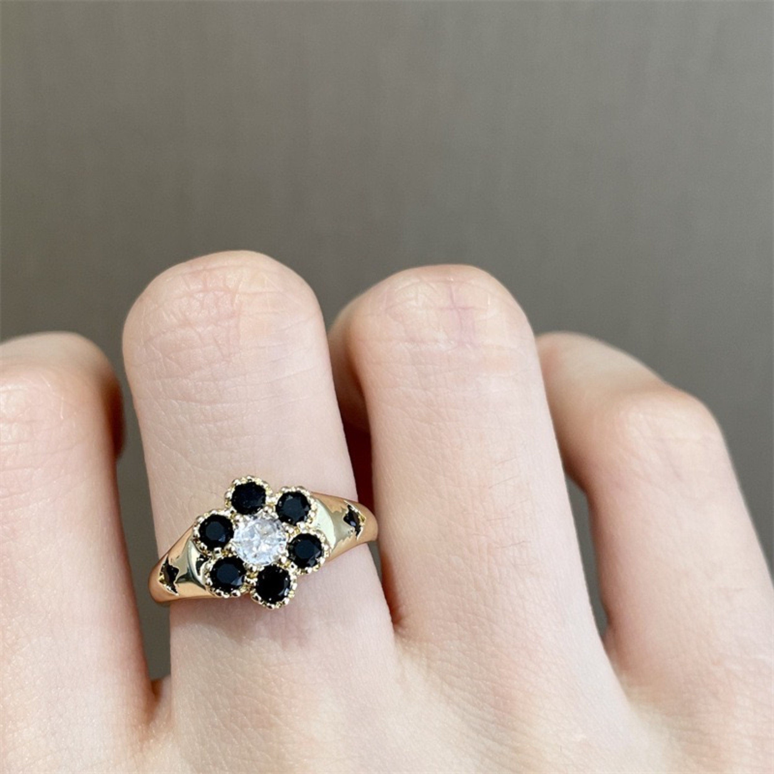 Black Floral Gold Chunky Ring