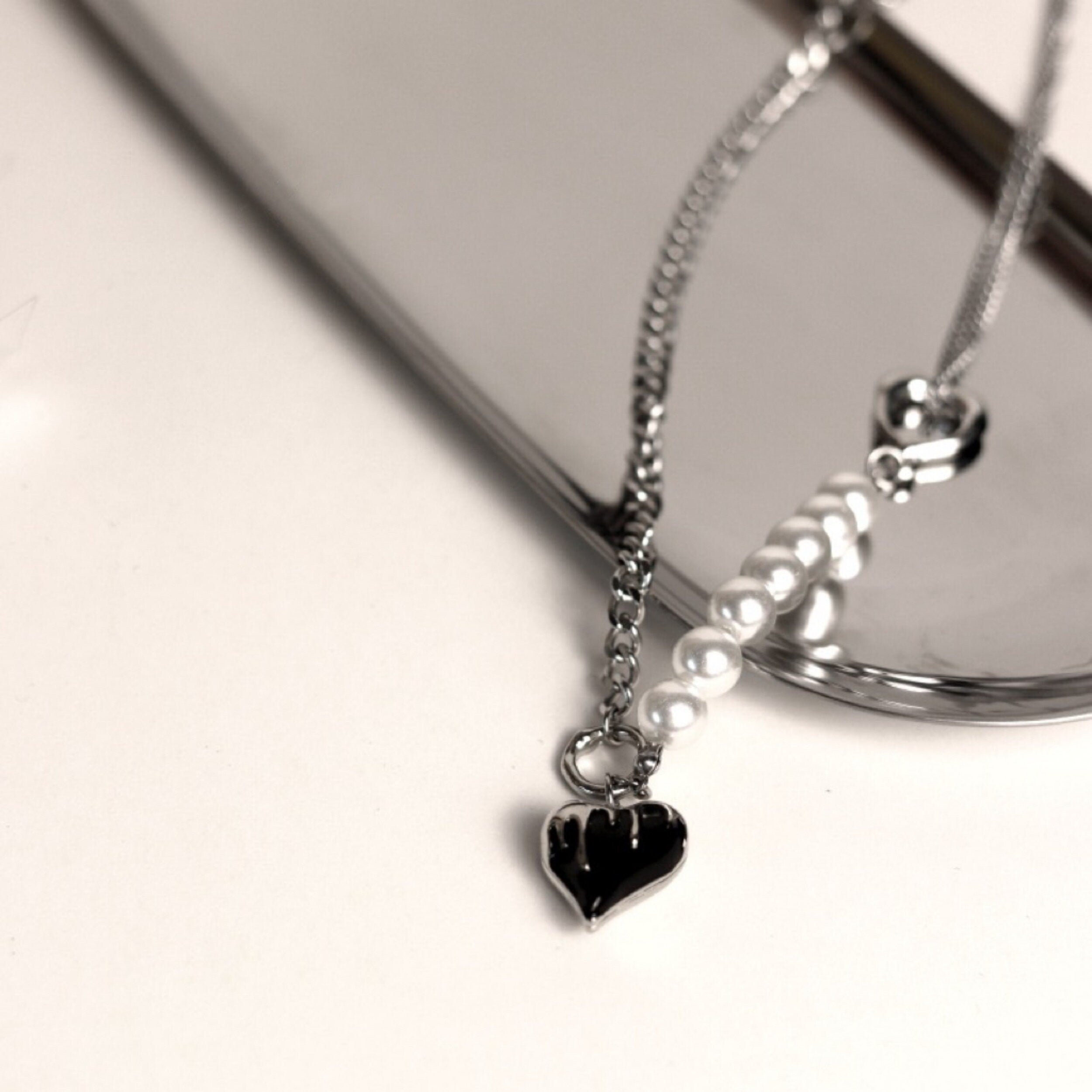 Cyberpunk Black Melting Heart Pendant Necklace