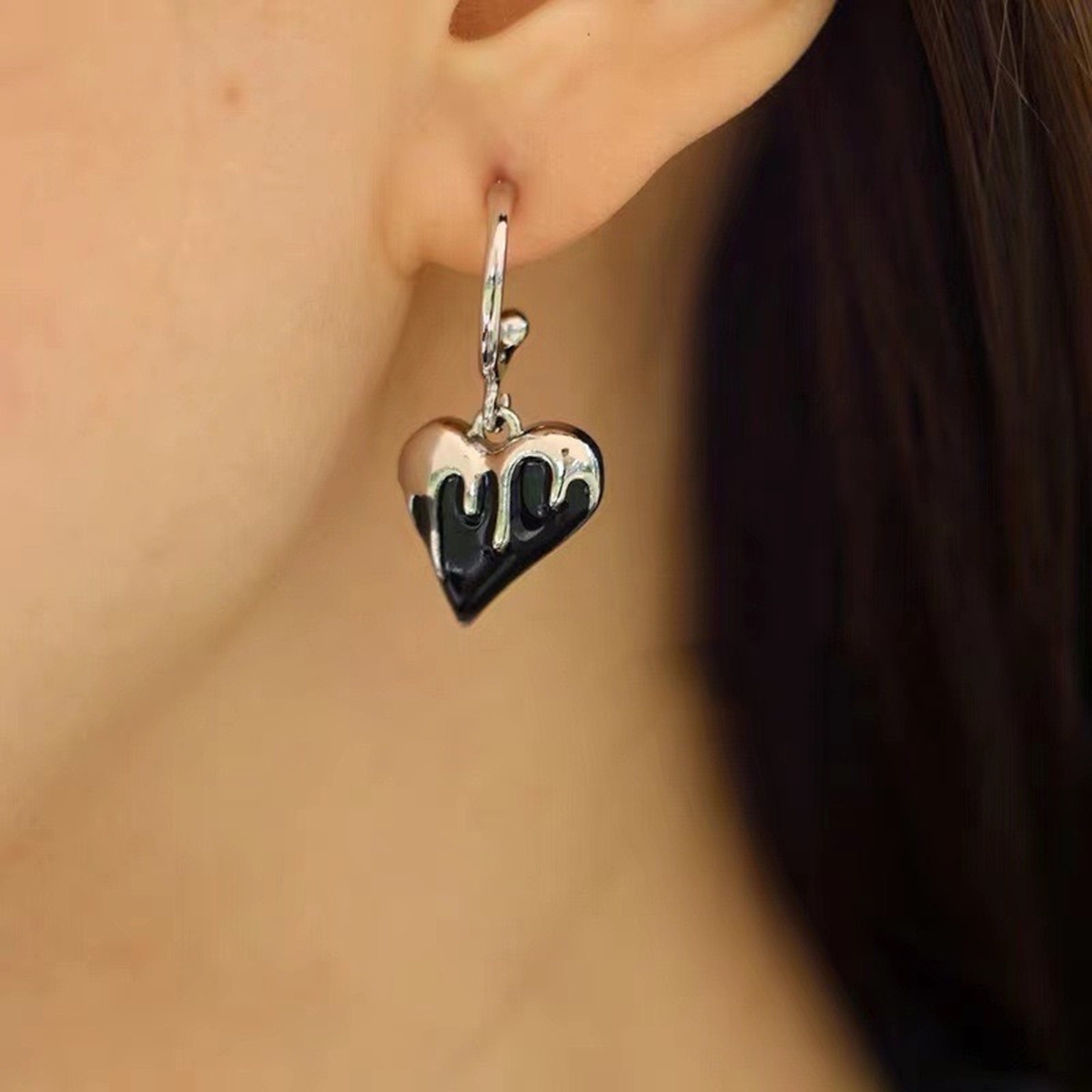 Cyberpunk Black Melting Heart Dangle Earrings