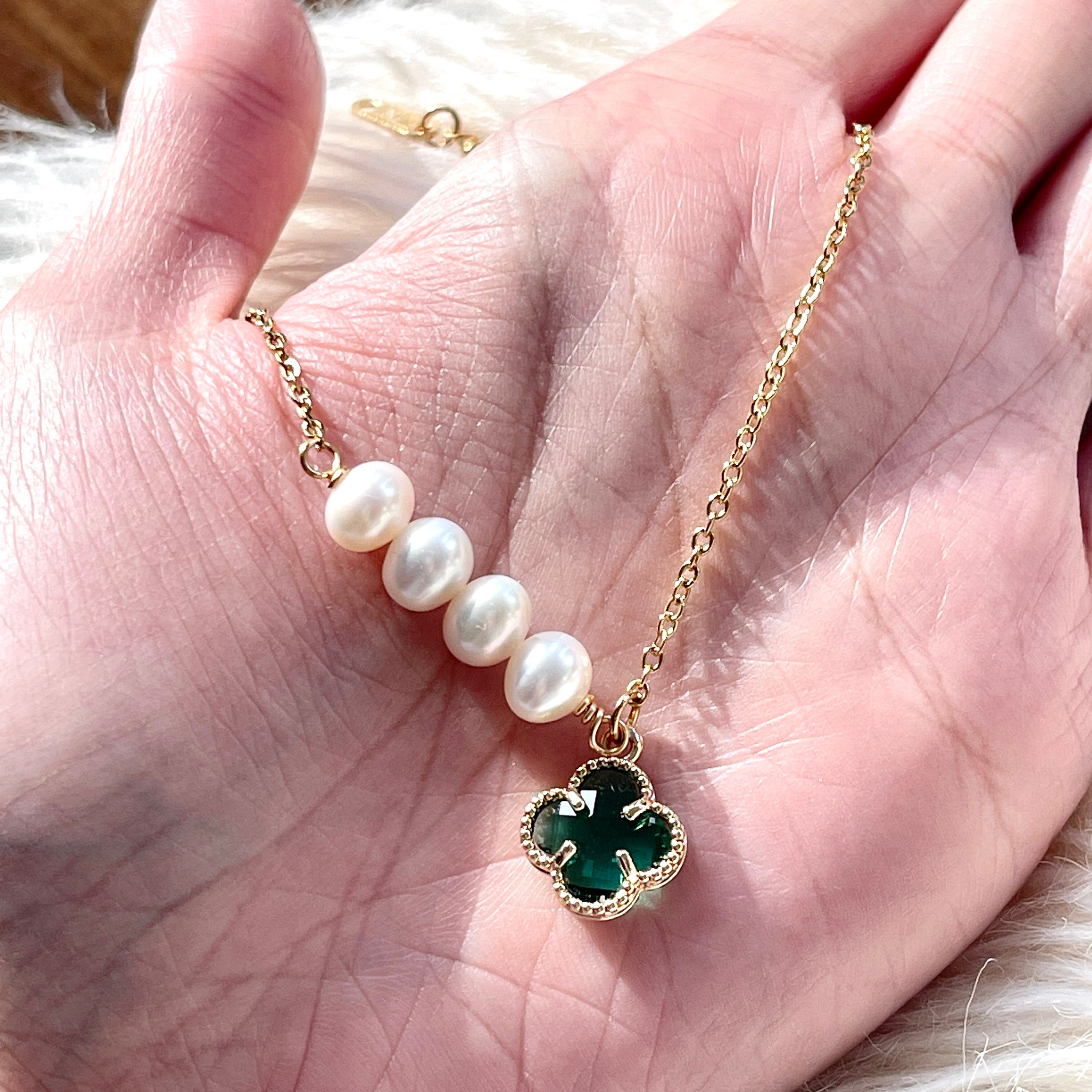 Emerald Natural Pearl Gold Necklace