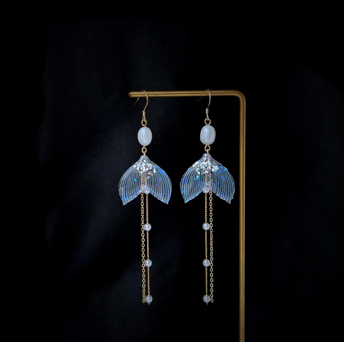 Pendientes de cola de sirena hechos a mano