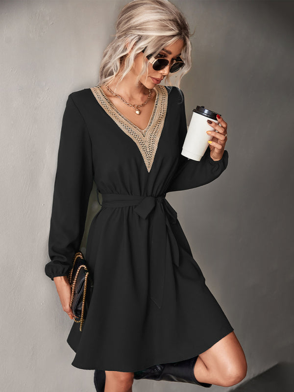 V-neck lace long-sleeved dress