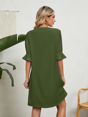 solid color V-neck loose gathered five-quarter sleeve dress