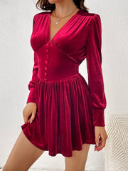 sexy v-neck long-sleeved velvet party dress with waist and large skirt