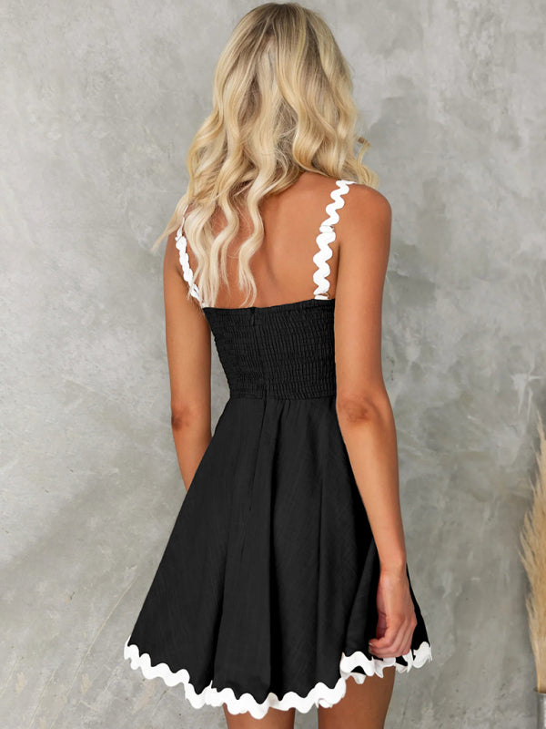 fresh and sweet solid color sexy suspender short dress