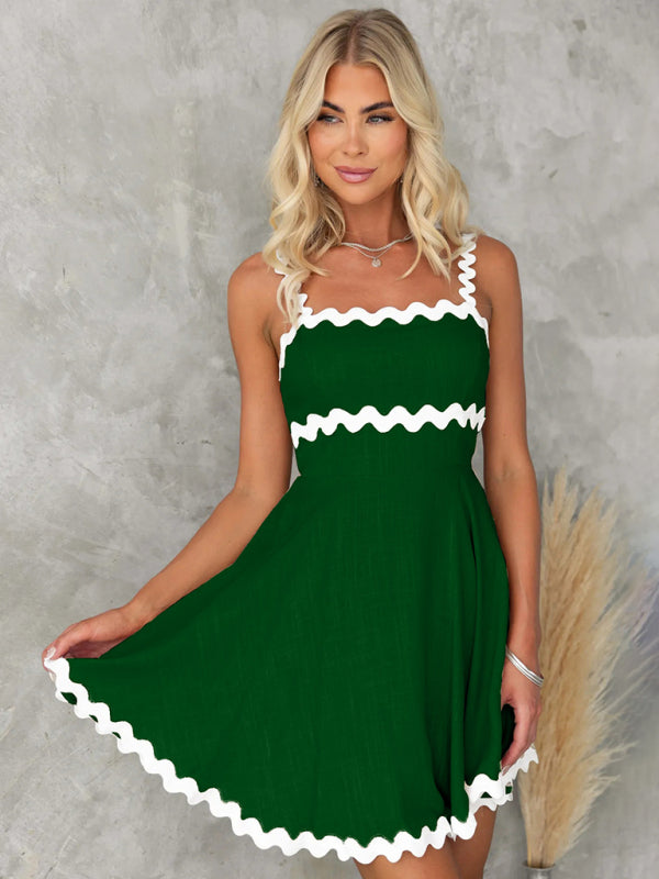 fresh and sweet solid color sexy suspender short dress