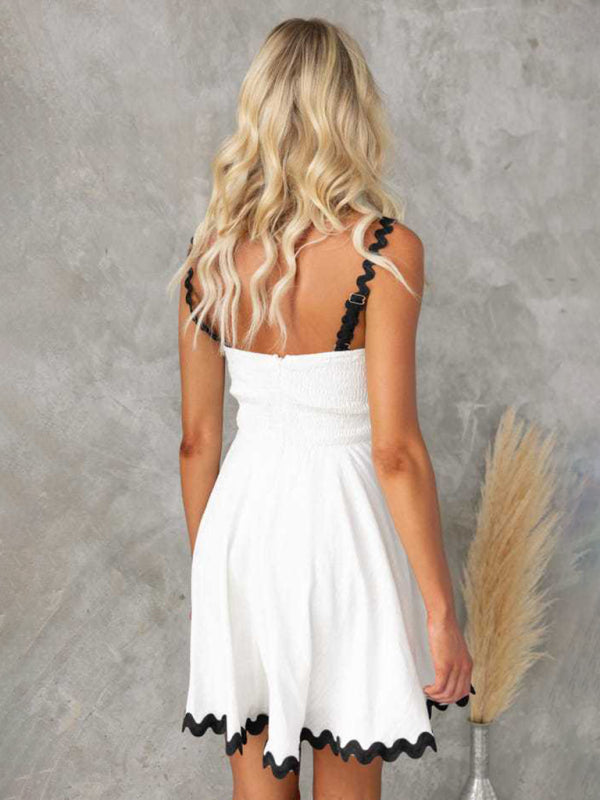fresh and sweet solid color sexy suspender short dress
