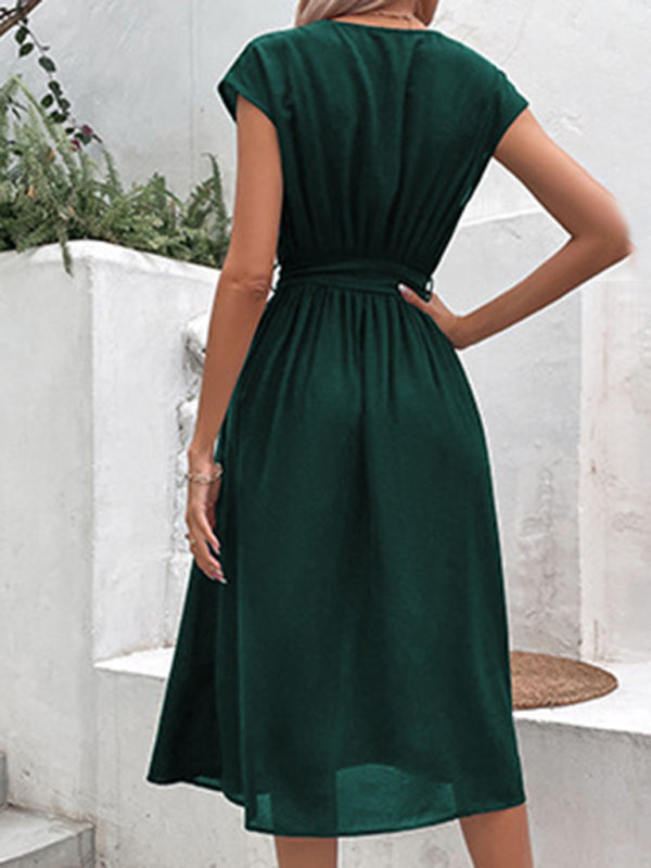 style strappy v-neck black dress