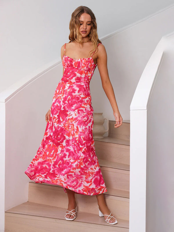thin-strap French low-cut suspender dress with beautiful back