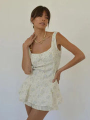 style comfortable, casual and sexy small floral hem pleated suspender dress