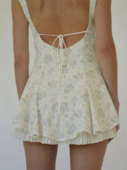 style comfortable, casual and sexy small floral hem pleated suspender dress