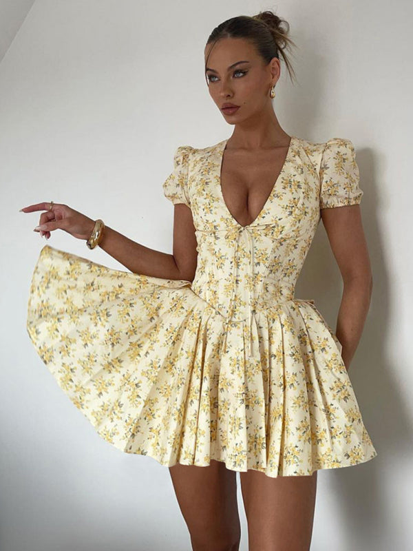 Sexy Deep V Slim Waist Short Sleeve Medium Pleated Floral Dress