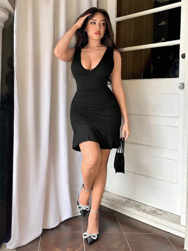 sexy hot girl big U-neck pleated waist hip dress