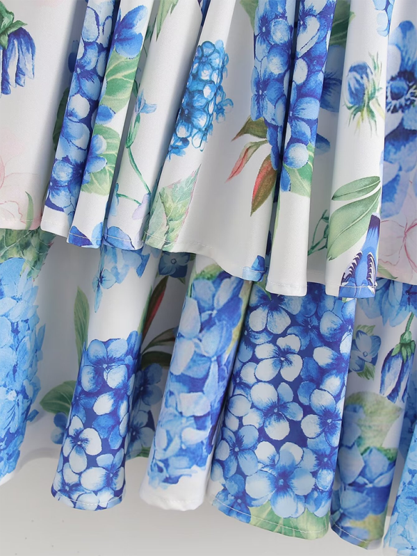 V-neck printed long-sleeved dress