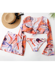 Conjunto de bikini de tres piezas con falda de playa