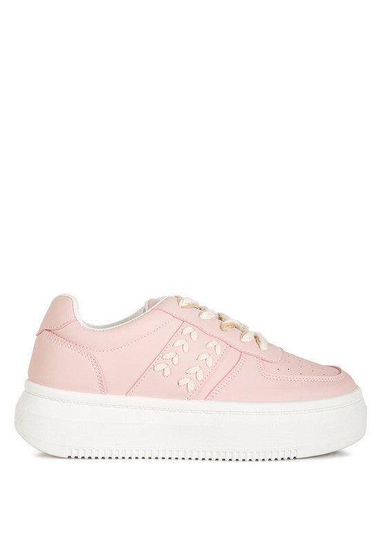 Zapatillas Monigue de piel sintética con detalle de punto de cruz