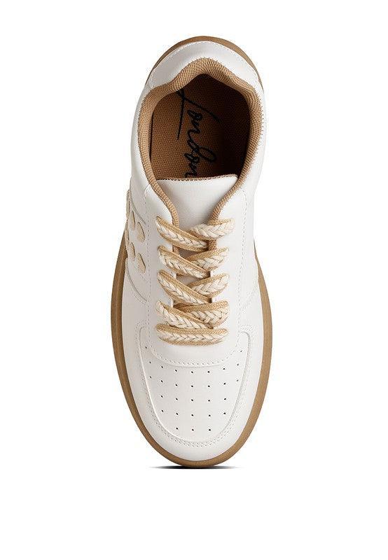 Zapatillas Monigue de piel sintética con detalle de punto de cruz