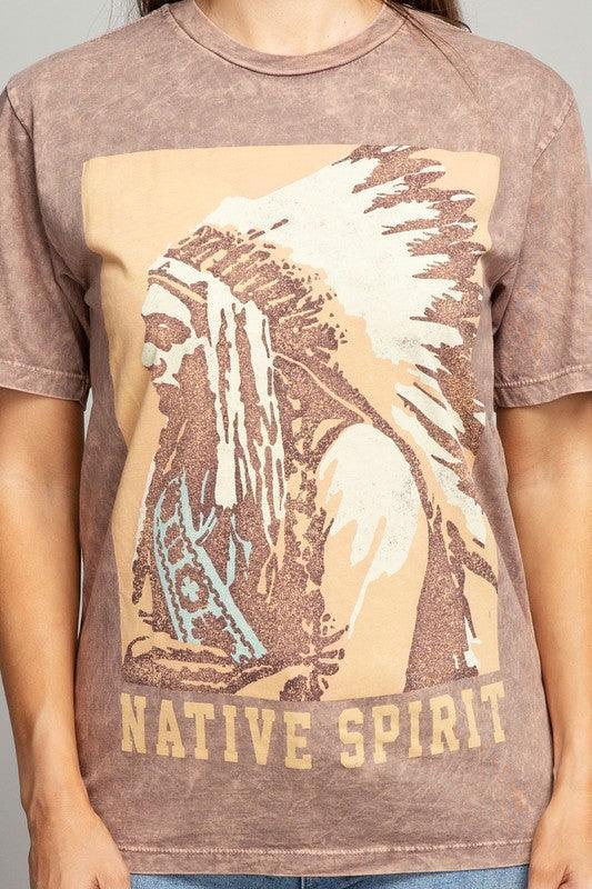 Oberteil mit Grafik „Native Spirit“