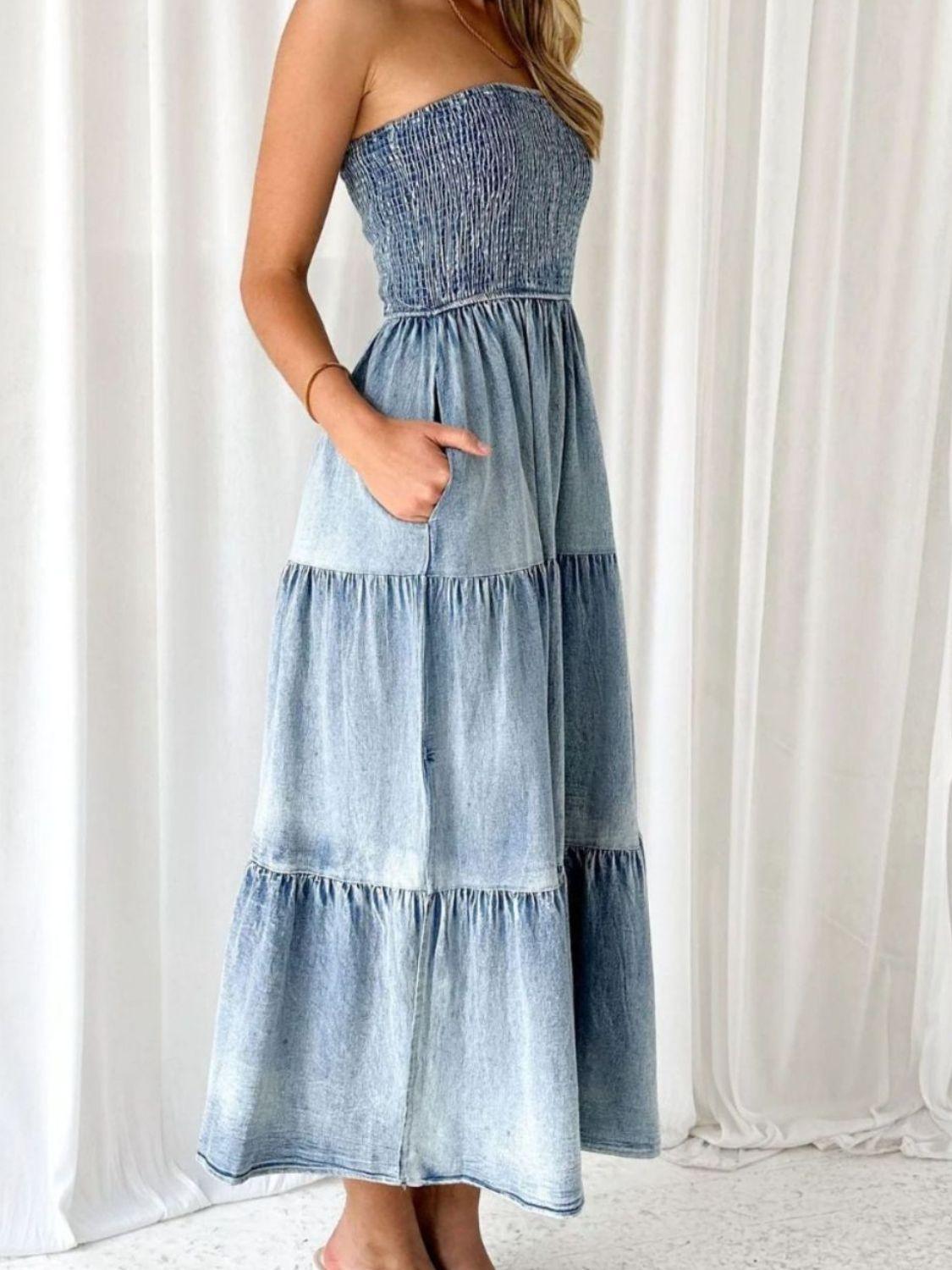 Vestido vaquero con aberturas, fruncido y tubo en capas