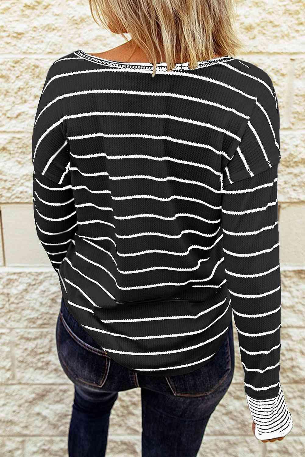 Top Henley de manga larga con punto gofre a rayas