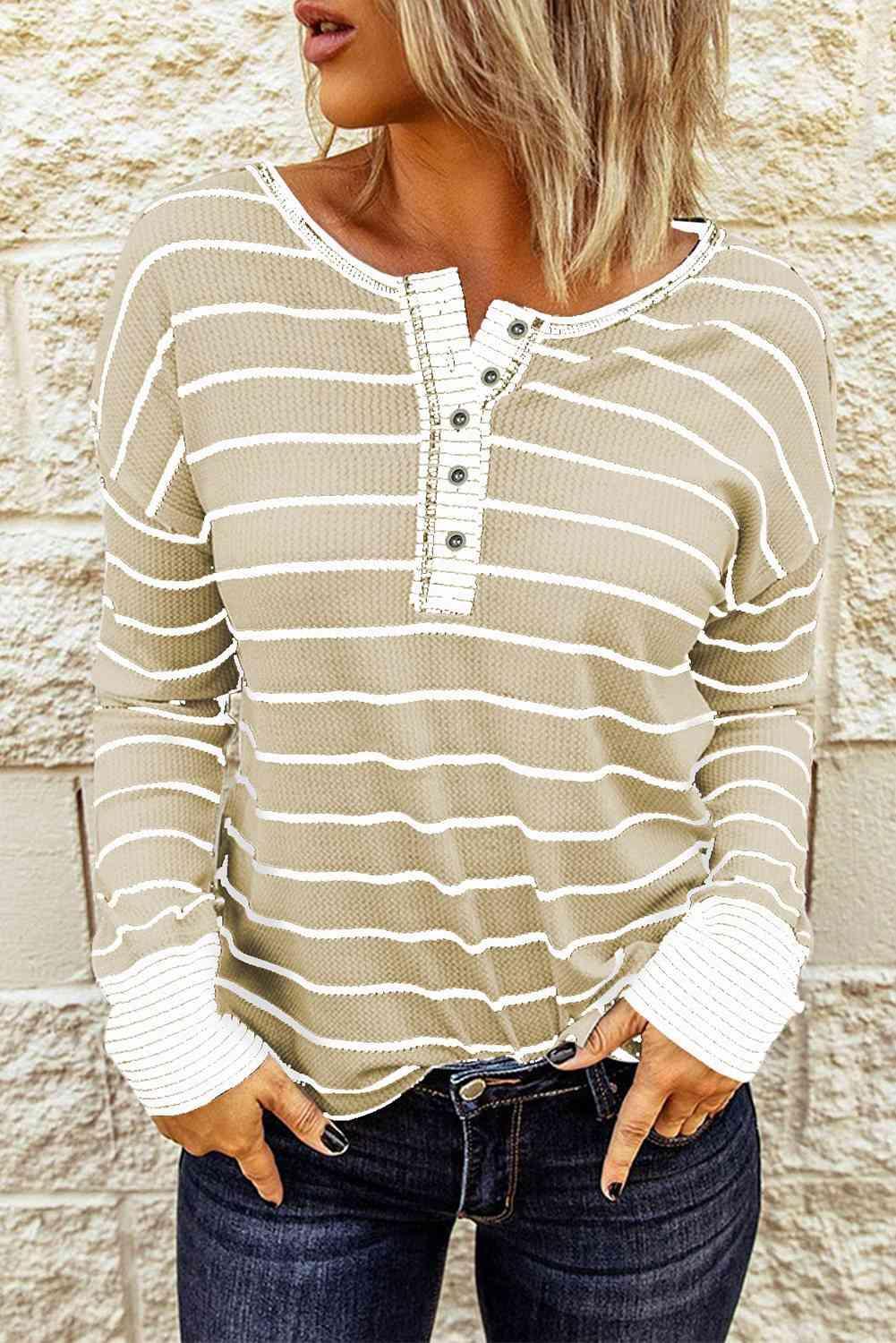 Top Henley de manga larga con punto gofre a rayas