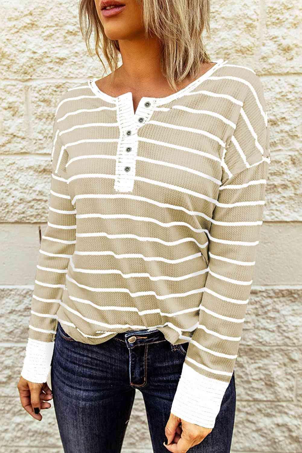 Top Henley de manga larga con punto gofre a rayas