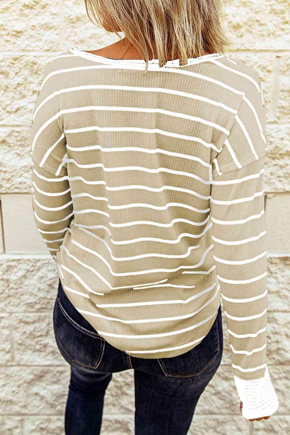 Top Henley de manga larga con punto gofre a rayas