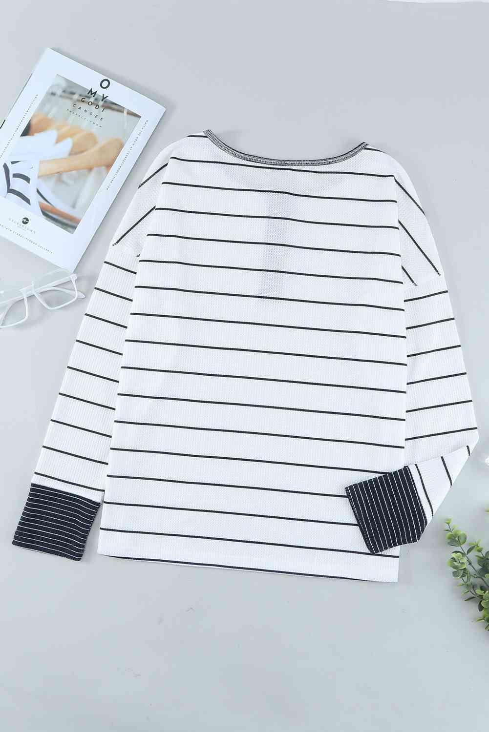 Top Henley de manga larga con punto gofre a rayas