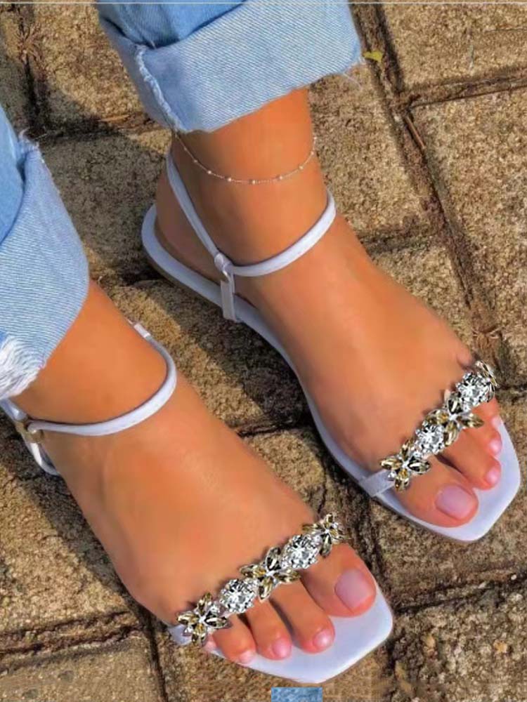 Sandalias planas con diamantes de imitación