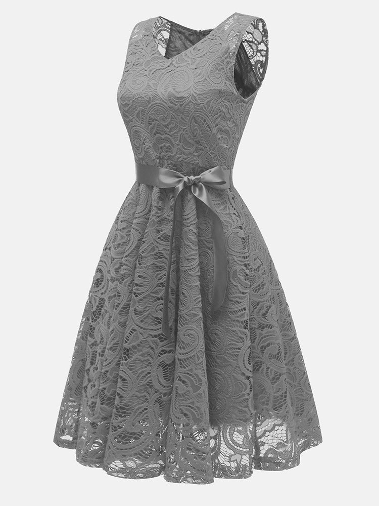 Elegant Sleeveless Lace Party Dress