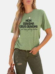 Camiseta con letras de mamá y abuela