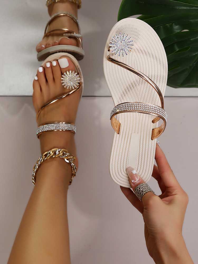 Flache Sandalen mit Strass Dekor