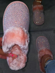 Pantuflas cálidas y peludas con diamantes de imitación