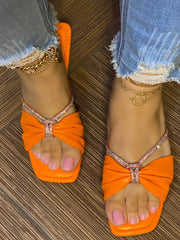 Sandalias con lazo y diamantes de imitación