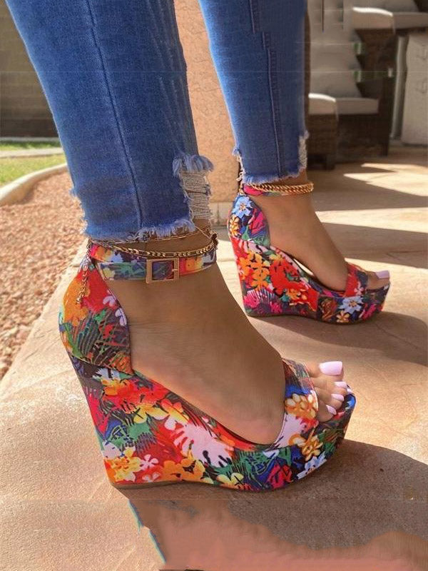 Printed Tropical Style Platform Sandals