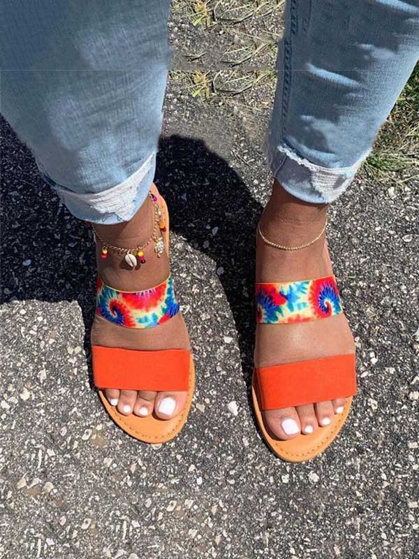 Sandalias planas con estampado casual