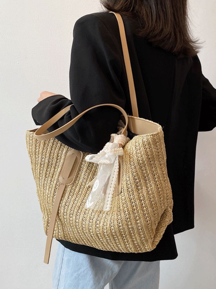 Bow Straw Tote Bag