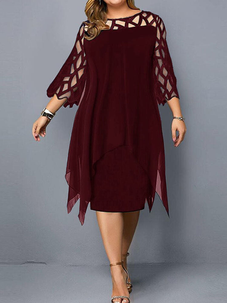 Kleid mit asymmetrischem Saum und Netznähten