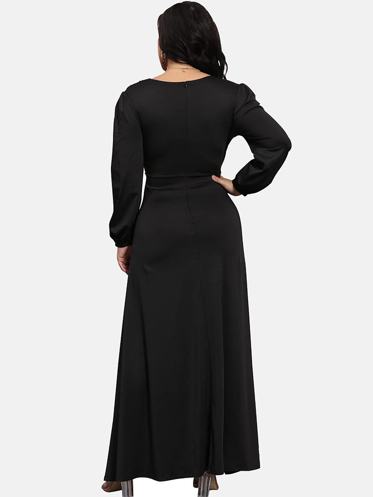 Maxikleid mit tiefem V-Ausschnitt und hohem Schlitz