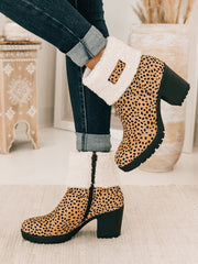 Botas de tacón grueso con estampado de leopardo