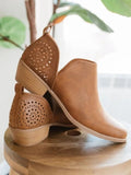 Retro Hollow Out Low Heel Boots