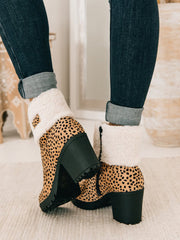 Botas de tacón grueso con estampado de leopardo