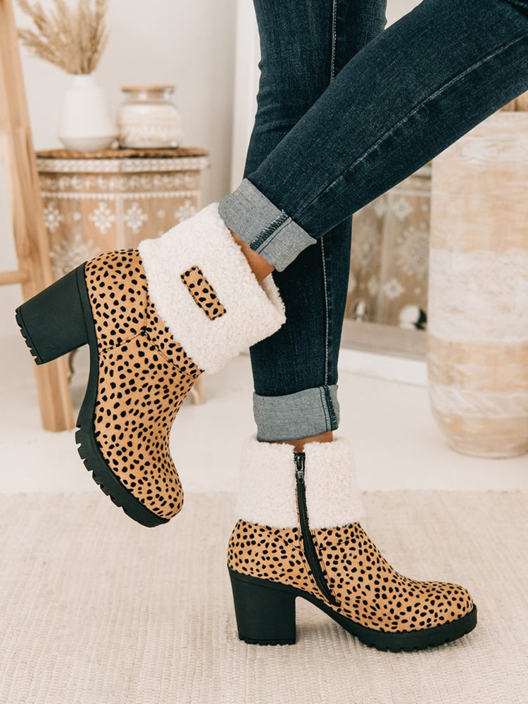 Botas de tacón grueso con estampado de leopardo